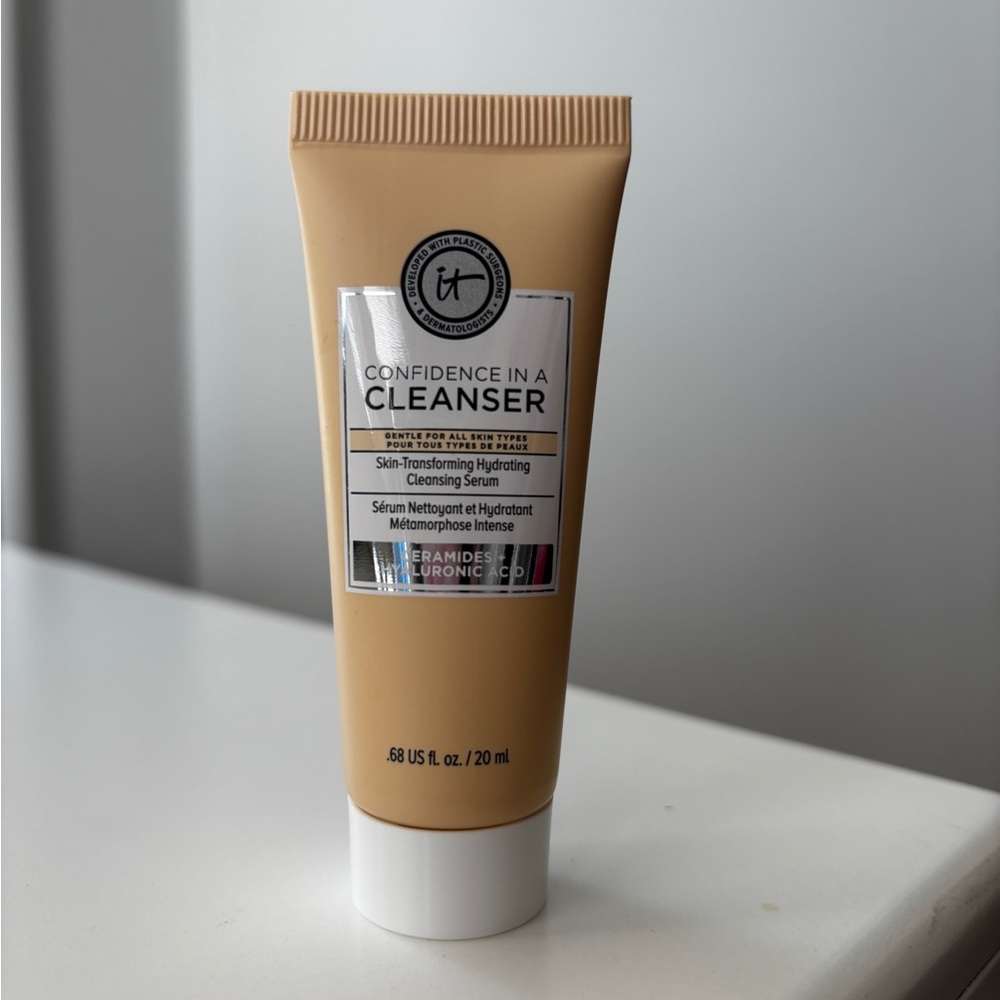 IT Cosmetics Confidence in a Cleanser